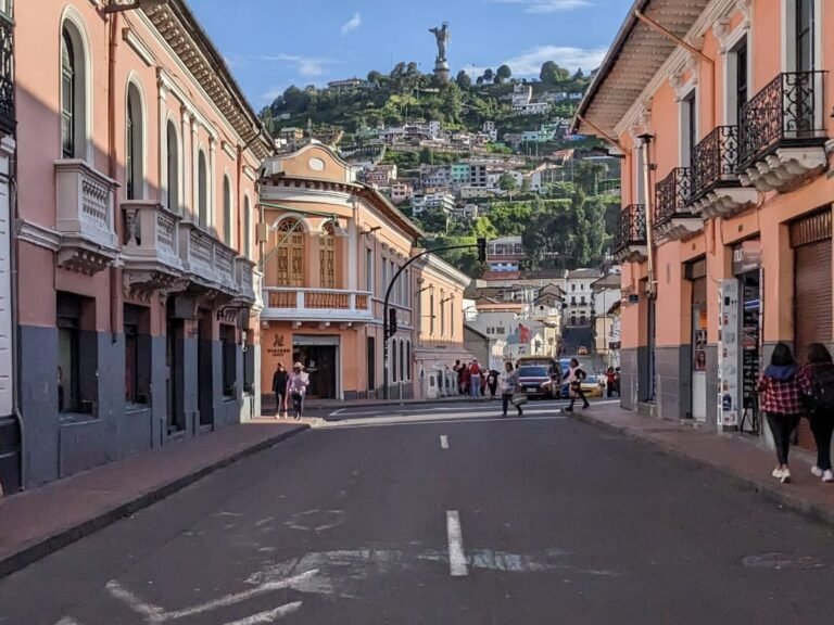 cropped-Historic Quito Street